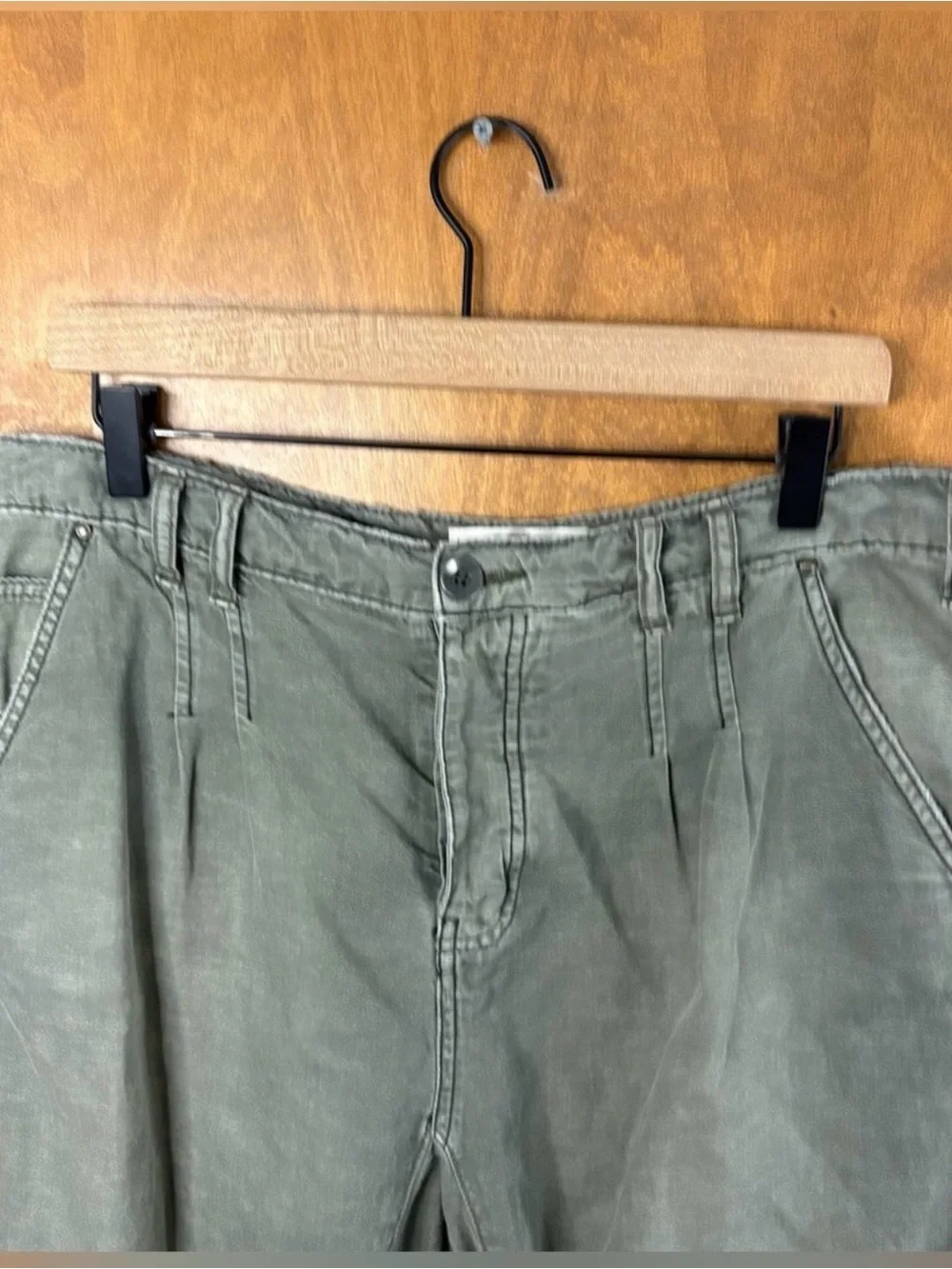 We The Free People Linen Olive Green Utility Harem Shorts Baggy Slouchy 8 Beachy